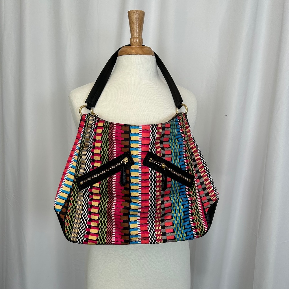 VERA BRADLEY MULTI-COLORED ZIPPERED-TOP HOBO-STYLE BAG
